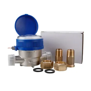 Contatore acqua meccanico domestico DN15 set acqua fredda con raccordi in ottone.