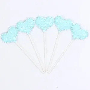 Dettaglio di 5 topper per torta a forma di cuore glitterato blu chiaro per compleanni