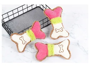 Joli ensemble de jouets en peluche en forme d'os pour chien avec du velours côtelé résistant.