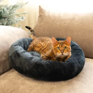 Cozy plush pet bed for cats and dogs, soft round warming bed for winter deep sleep details.