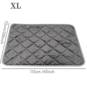Detailed view of the XL quilted pet thermal mat with clear dimension markings for pets.