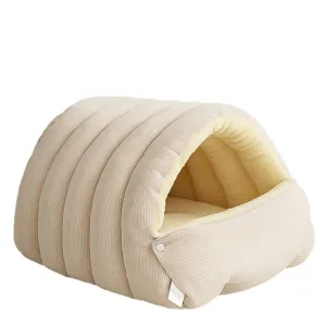 Warm winter enclosed pet sleeping bag cat bed with soft plush lining and stylish design.