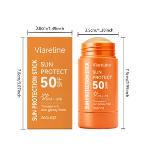 Vue détaillée montrant le stick de protection solaire Viareline SPF 50 et sa boîte.