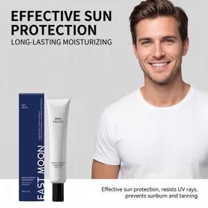 Gedetailleerde close-up van heren vochtinbrengende zonnebrandcrème, gezichts- en UV-bescherming.