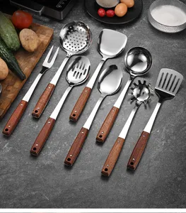Premium-Küchenhelfer-Set aus Edelstahl mit ergonomischen Sapele-Holzgriffen