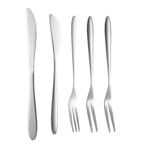 High-quality 304 stainless steel cake fork and fruit knife set, 5 pieces in silver.