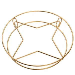Goldener Dämpfeinsatz aus Edelstahl mit kreativem sternförmigem Topfhalter-Design