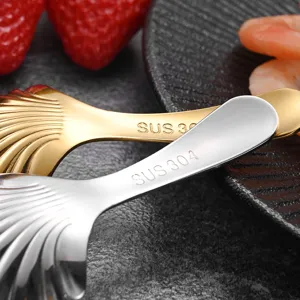 Elegante muschelförmige Dessertlöffel aus Edelstahl 304 in Gold und Silber mit Gravur