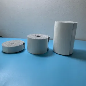 Zelfklevende viltband rollen, beschermende viltjes voor meubels en vloerbescherming tijdens klussen.