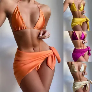 Costume da bagno bikini in raso tinta unita sexy con gonna pareo, due pezzi da donna.