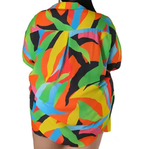 Camicia a maniche lunghe con stampa astratta colorata taglia forte da donna moda.
