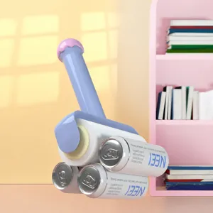 Rouleau anti-piles coloré avec un adhésif super fort pour éliminer facilement les poils d'animaux.
