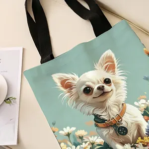 Primer plano de un bolso de lona resistente con un lindo diseño de Chihuahua y flores
