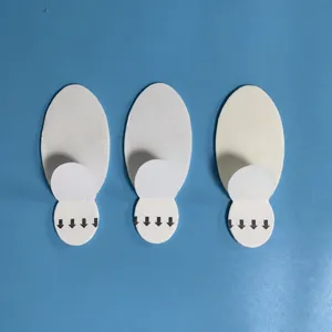 Traceless stretchable strong adhesive hook strips replacement tapes with black arrows for hanging.