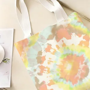 Sac cabas en toile tie-dye pastel coloré avec de doubles bandoulières blanches