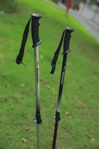 Verstellbare Aluminium Trekkingstöcke für Outdoor Wandern und Camping mit Schlössern.