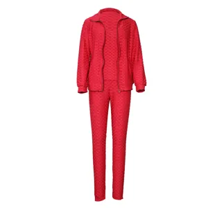 Details of women red honeycomb activewear set featuring long sleeve jacket and yoga leggings.