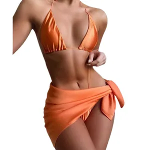 Elegante set bikini arancione sexy con gonna pareo costume da bagno lucido per donna al mare