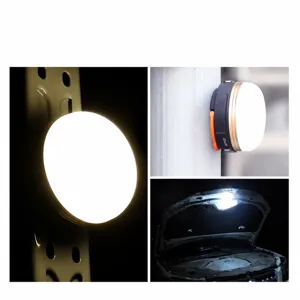 Tragbare wiederaufladbare LED-Campinglampe mit starkem Magnetfuß für Outdoor-Zeltbeleuchtung.