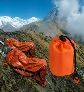 Sacco a pelo d'emergenza all'aperto, impermeabile termico per campeggio e trekking.