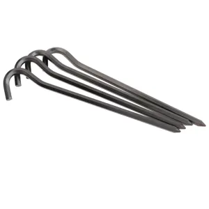 Resistenti picchetti da tenda neri in metallo per campeggio all'aperto e coperture.