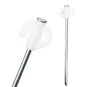 Picchetti da tenda 20cm in metallo robusto con ganci in plastica per campeggio esterno.