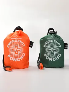Bolsa de almacenamiento compacta para poncho de emergencia con silbato, impermeable.