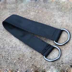 Outdoor swing hanging strap 24cm black polyester connecting belt with D-rings for fitness bar