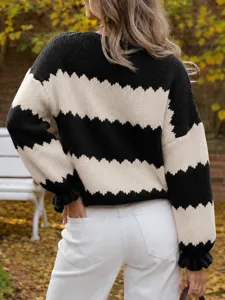 Women's color-blocked chevron knit pullover sweater, long sleeve crewneck top for autumn.