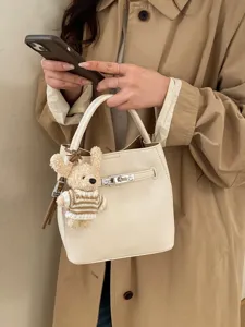 Damen Lychee Muster PU Leder Eimertasche Minimalistisch Einfarbig Pendler Umhängetasche Crossbody Handtasche Mit Bären Anhänger