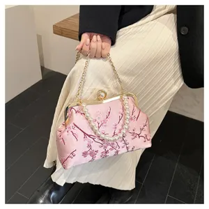 Rosa bestickte Abendtasche mit Perlengriff und goldener Kette für Damen im Detail