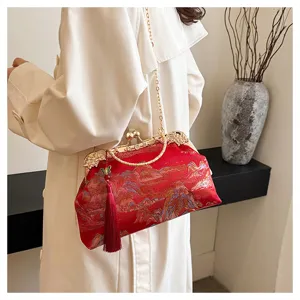 Rote Abendtasche mit traditioneller Stickerei, Landschaftsmuster und Quaste