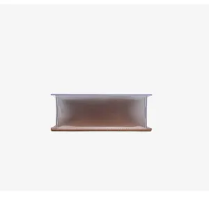 Bodenansicht mit hochwertigem Lederboden und klarem PVC-Material der modernen Tasche