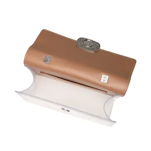 Moderne transparente PVC- und braune Lederumhängetasche mit silbernen Metallteilen