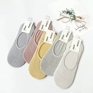 Cotton invisible boat socks set, shallow mouth low cut knit socks with cute tags daily wear.