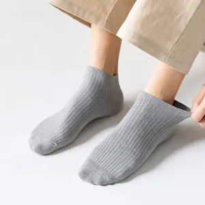 Chaussettes Courtes pour Hommes Été Minces Respirantes Coton Peigné Couleur Unie Affaires Casual Invisibles Chaussettes Bateau