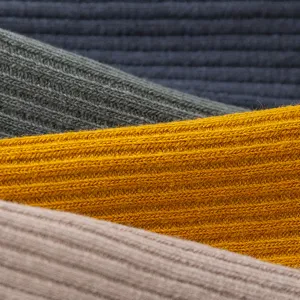 Hommes été respirant couleur unie coton peigné chaussettes invisibles anti-odeur