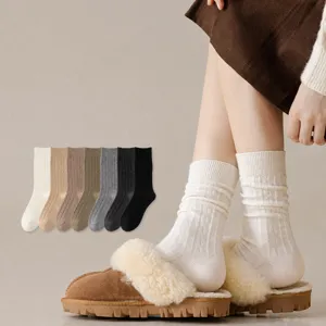 Thickened Warm Wool Socks Women Winter Cable Knit Thermal Anti-Pilling Mid-Tube Crew Socks Casual Fashion Footwear