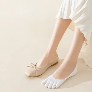 Calzini a cinque dita estivi da donna traspiranti in mesh invisibili corti antiscivolo cotone