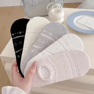 Damen Sommer Dünne Unsichtbare Füßlinge Atmungsaktives Mesh Spitze Antirutsch Flach Geschnittene Kurze Socken Lässige Tägliche Strumpfwaren