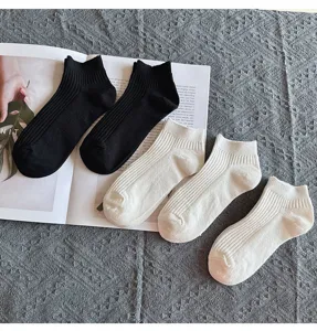Men summer solid color low cut boat socks breathable thin ankle socks detail view
