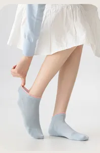 Comfortable breathable women's cotton short socks, summer mesh design, light blue ankle socks.