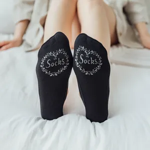 Damen schwarze flache Eisseide Bootssocken Sommer duenne unsichtbare Socken mit Sohlendruck