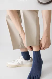 Men's breathable five-toe cotton socks in dark blue, comfortable casual daily wear.