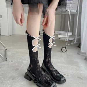 Damen Lolita Spitzen-Wadenstrümpfe Vintage Ajour Schleife Netz Rüschen Kurze Socken Süß Mode Strumpfwaren