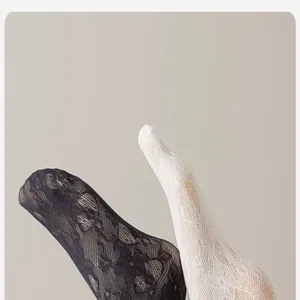 Japanische süße Rüschen-Spitzen-Mesh-Socken für Damen, atmungsaktive dünne Sommersocken.