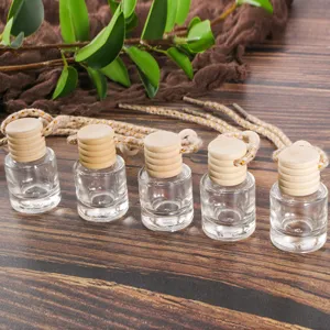 Leere Auto Parfüm Glasflasche mit Holzdeckel und Hängeseil, 10ml Diffusor Flasche für Auto.