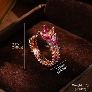 Detaillierte Nahaufnahme eines Vintage-Zirkonrings mit Gewichts- und Größenangaben