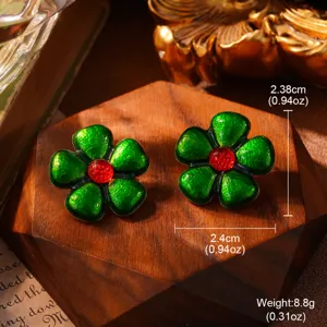 Detailansicht der grünen Vintage-Emaille-Blumenohrringe mit präzisen Größen- und Gewichtsangaben