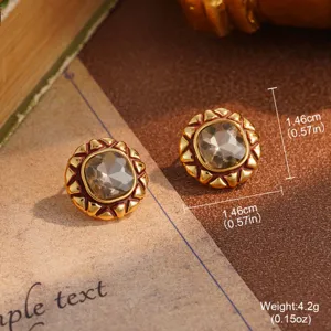 Detailed view of vintage flower stud earrings showing 1.46cm size and 4.2g weight